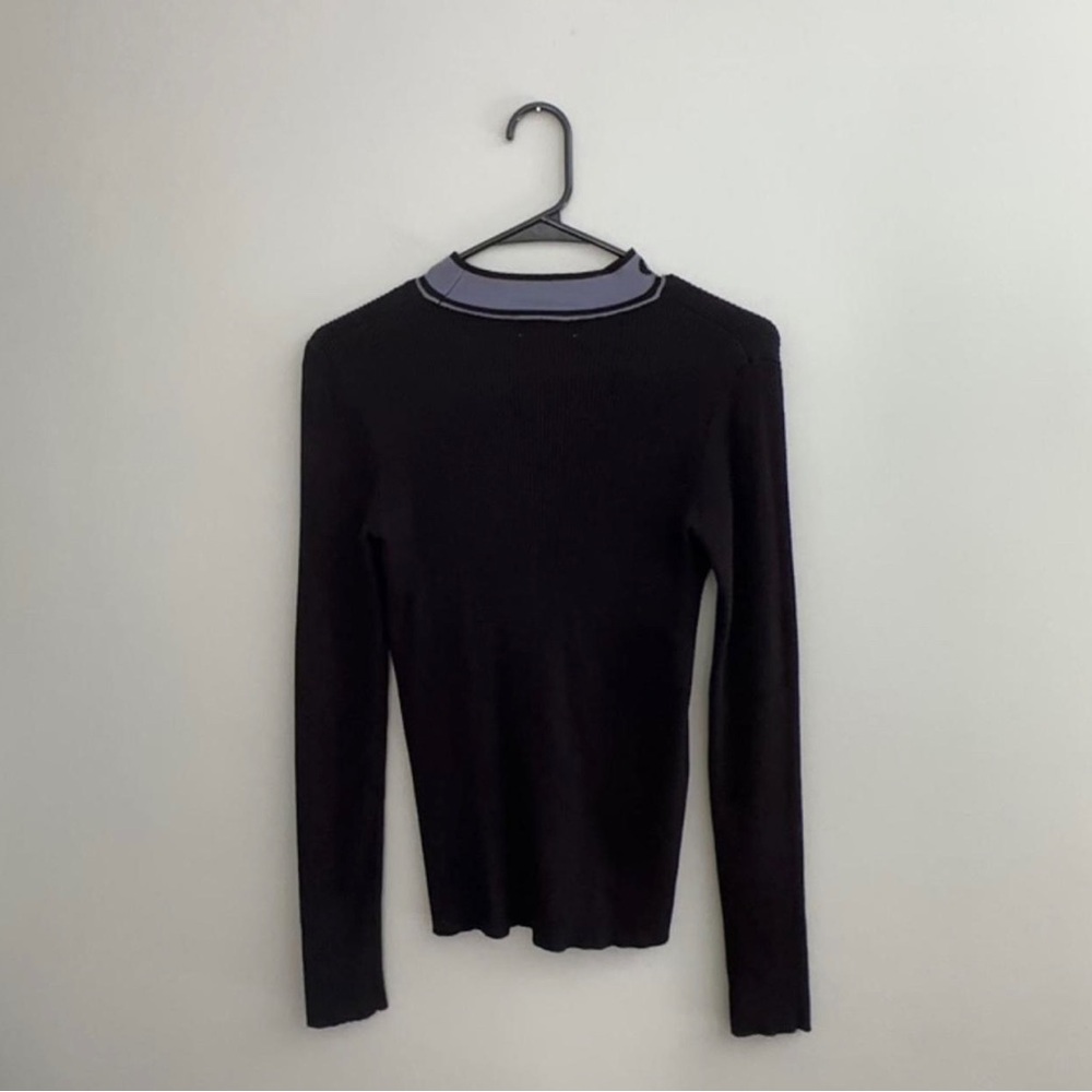 stylish long black women’s size XS Calvin Klein top w/ logo high neck - Picture 2 of 4